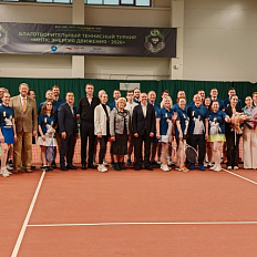 Большая делегация под руководством директора Волгоградского филиала МНТК «Микрохирургия глаза», к.м.н. Иванова Сергея Владимировича, приняла участие в работе Научно-практической конференции с международным участием «Современная офтальмохирургия: невозмож